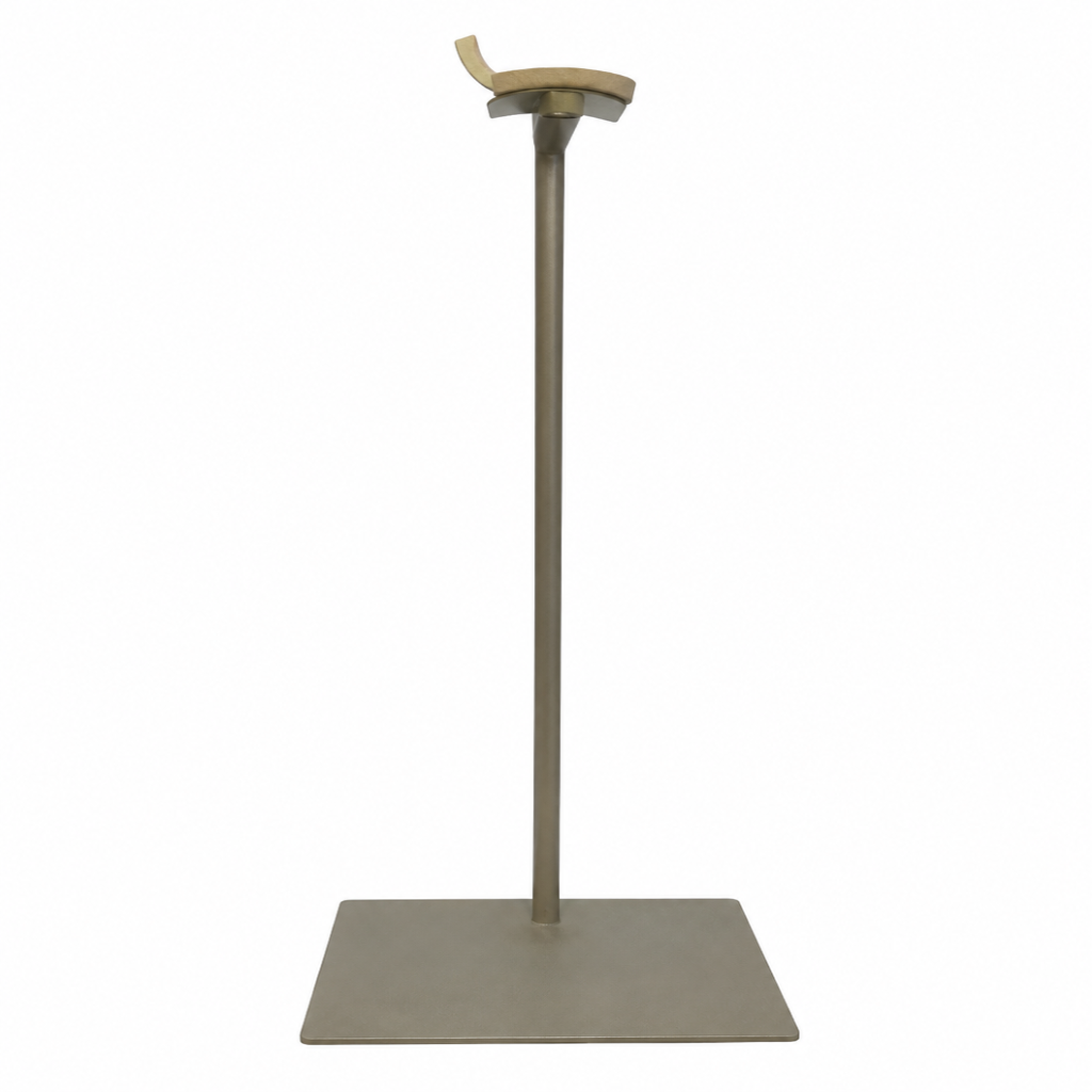Small extendable handbag or hat stand with base
